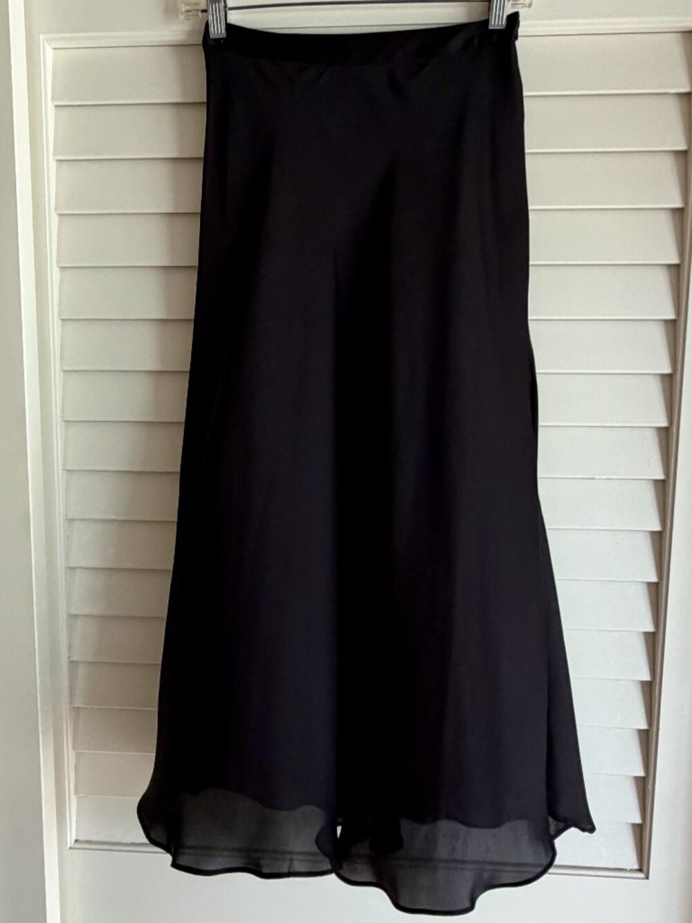 BCBGMaxAzria Bias-cut Midi Black Skirt - XXS